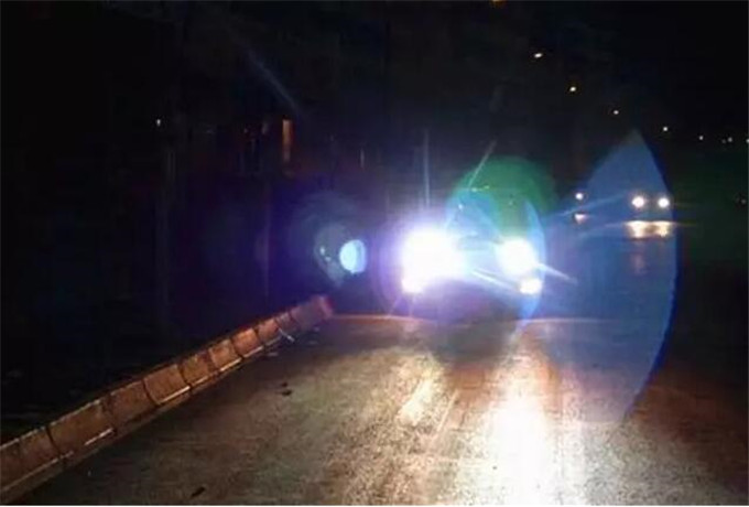 平邑租车夜间跑高速注意事项 注意行车速度 平邑租车夜间跑高速注意事项 注意行车速度